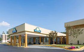 Days Inn By Wyndham Madison