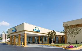 Days Inn By Wyndham Madison